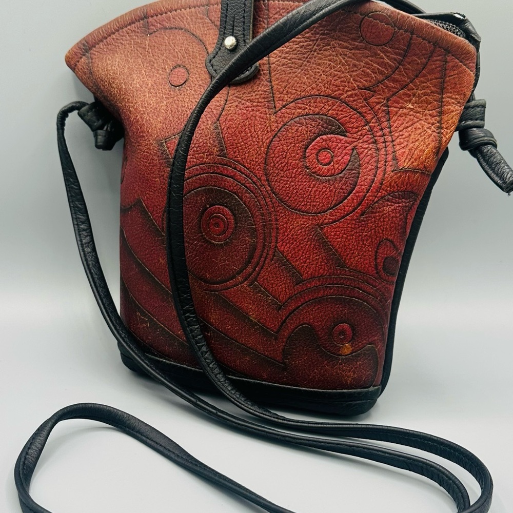 Artistic Thomas Leathers Handmade Brown & Black Crossbody Bag